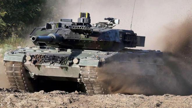 豹2疾驰：援乌主战坦克背后的北约众生相