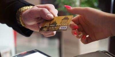 办理银行卡要多少岁才能办 储蓄卡信用卡规定不同
