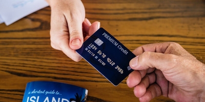 身份证过期了银行卡怎么更新信息 有多种方法